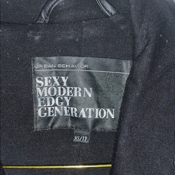 Urban behaviour faux leather vest - Picture 2 of 2